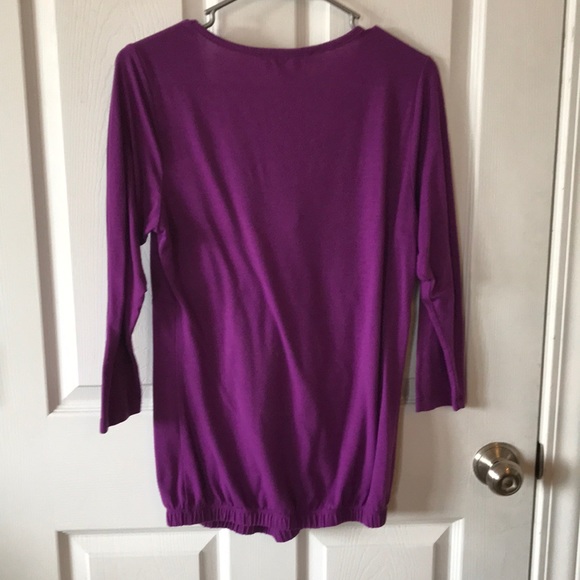❤️3 for $10❤️ Ladies Purple Blouse Size Medium - Picture 2 of 4